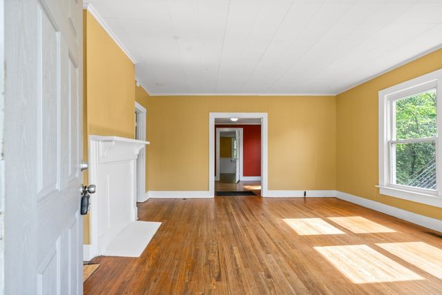 232 Georgia Ave, Clarksville, TN 37040