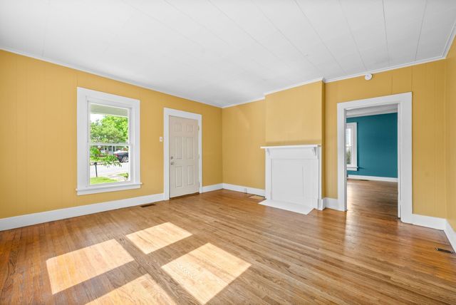 232 Georgia Ave, Clarksville, TN 37040