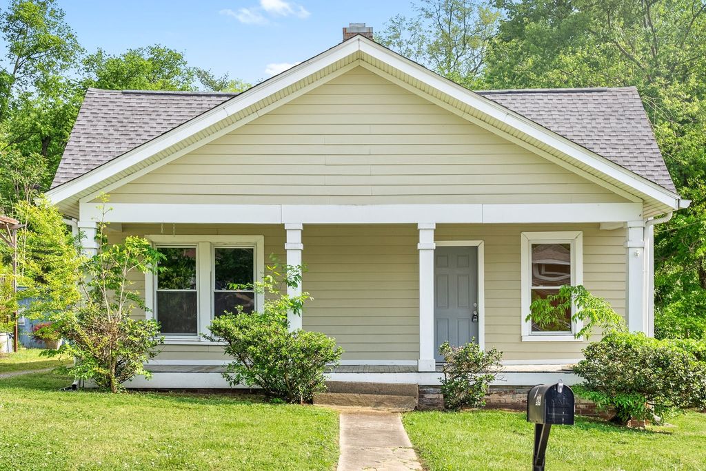 232 Georgia Ave, Clarksville, TN 37040