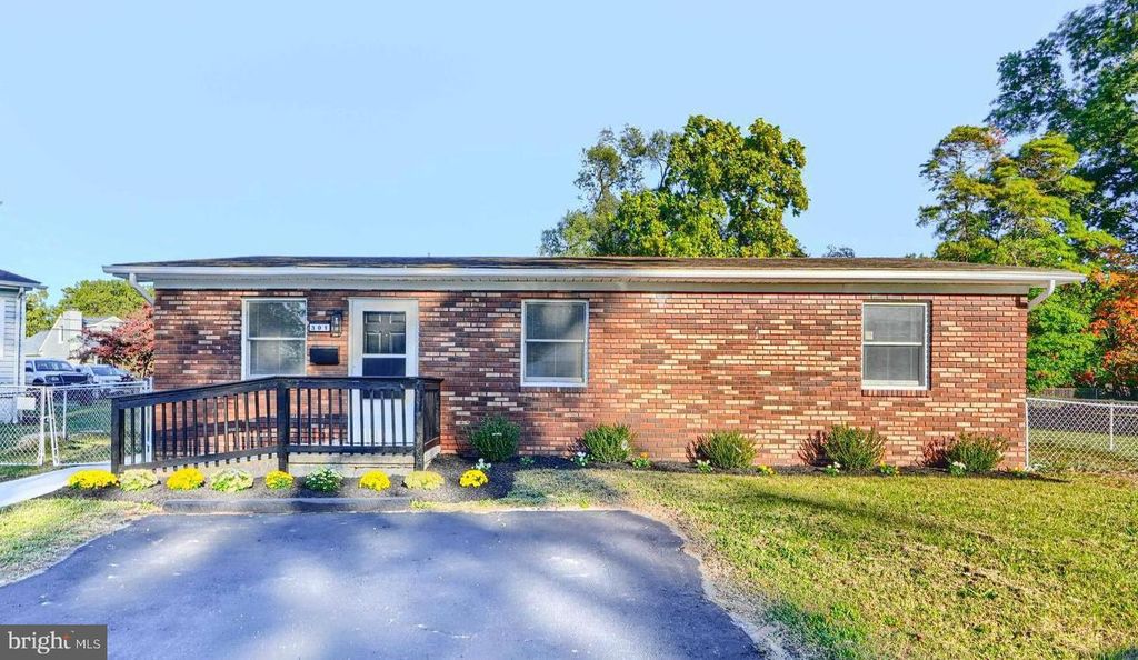301 NEWFIELD RD, Glen Burnie, MD 21061