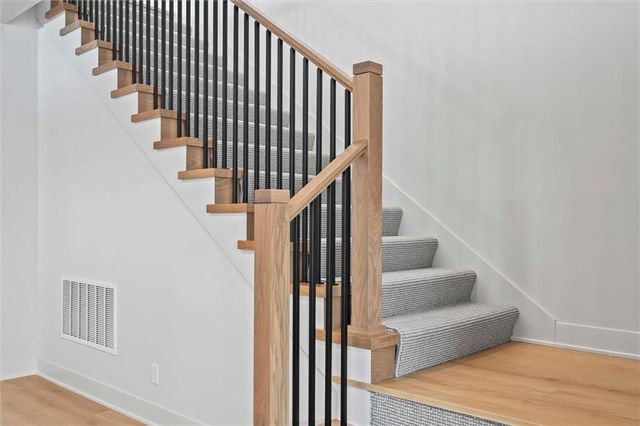 3344 W 133rd Terrace, Leawood, KS 66209