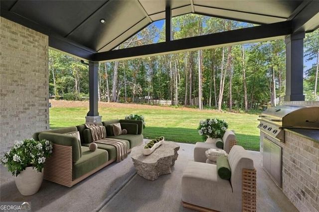 2895 Briscoe Road, Loganville, GA 30052