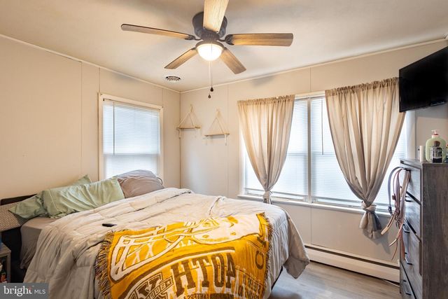 1421 SANDHILL RD, Lebanon, PA 17046