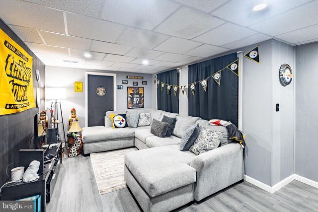 1421 SANDHILL RD, Lebanon, PA 17046