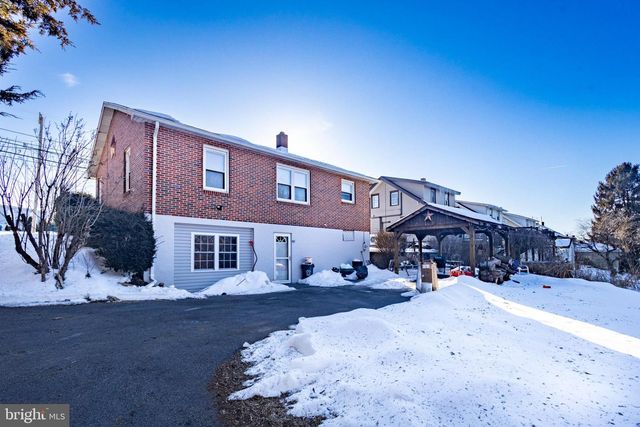 1421 SANDHILL RD, Lebanon, PA 17046