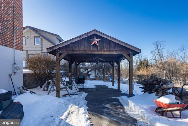 1421 SANDHILL RD, Lebanon, PA 17046