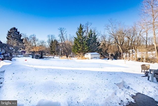 1421 SANDHILL RD, Lebanon, PA 17046