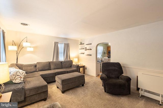 1421 SANDHILL RD, Lebanon, PA 17046