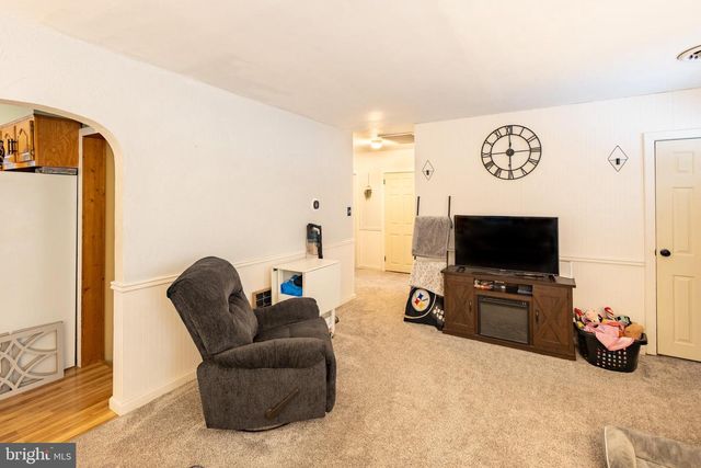 1421 SANDHILL RD, Lebanon, PA 17046