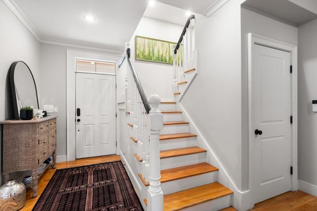 75 Auburn St, Newton, MA 02466