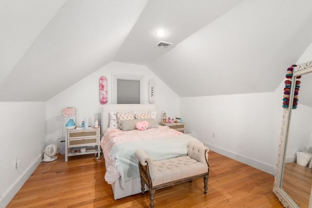 75 Auburn St, Newton, MA 02466