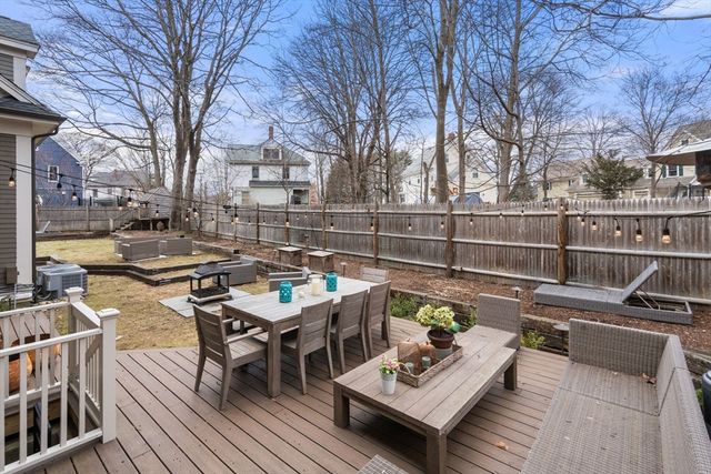 75 Auburn St, Newton, MA 02466