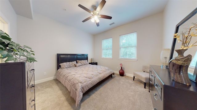 504 Nursery Rd 1102, The Woodlands, TX 77380