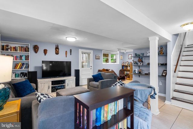 3904 LANTERN DR, Silver Spring, MD 20902