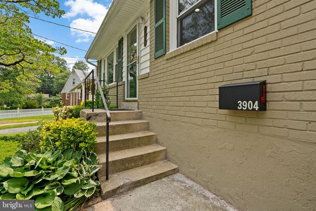 3904 LANTERN DR, Silver Spring, MD 20902