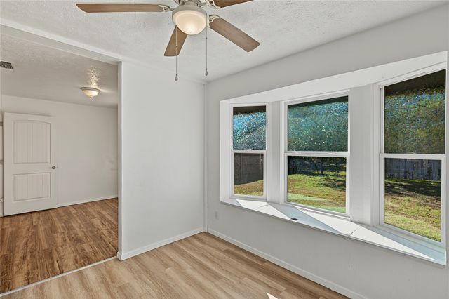 709 N Rusk Street, Weatherford, TX 76086