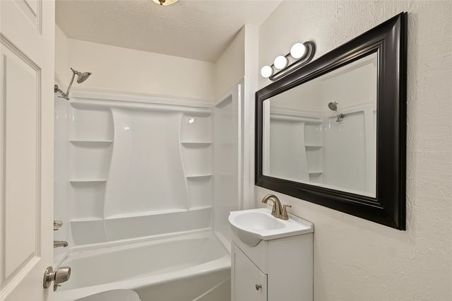 709 N Rusk Street, Weatherford, TX 76086