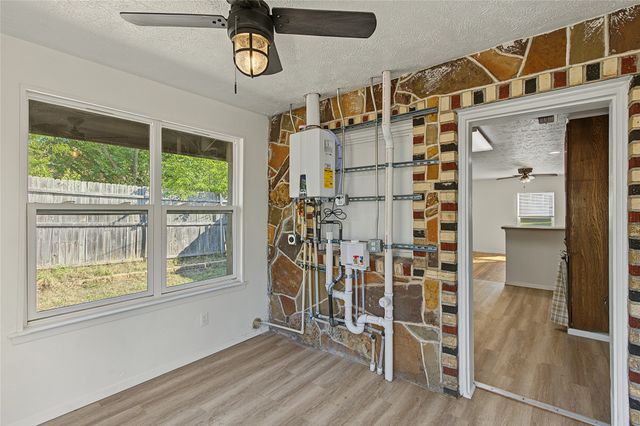 709 N Rusk Street, Weatherford, TX 76086