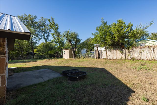 709 N Rusk Street, Weatherford, TX 76086