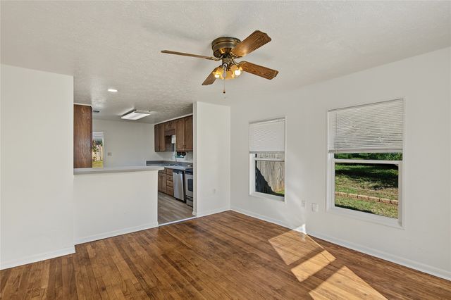709 N Rusk Street, Weatherford, TX 76086