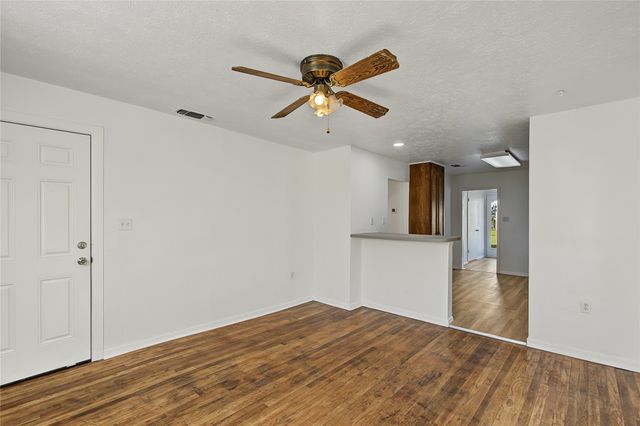 709 N Rusk Street, Weatherford, TX 76086