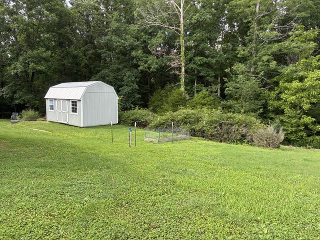 428 Peters Rd, Summertown, TN 38483