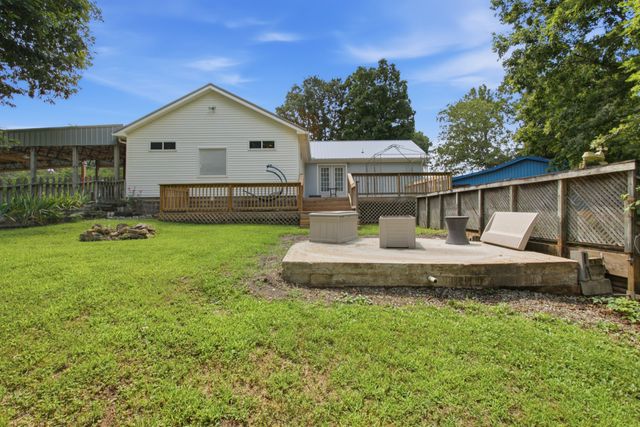428 Peters Rd, Summertown, TN 38483