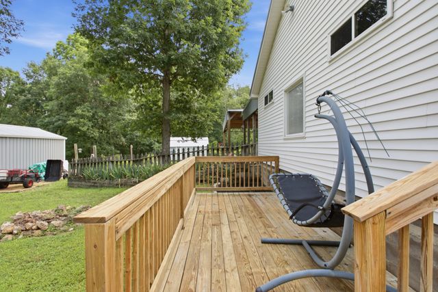 428 Peters Rd, Summertown, TN 38483