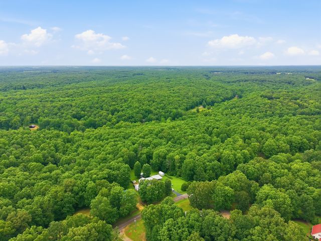 428 Peters Rd, Summertown, TN 38483