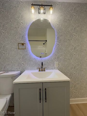 8880 W Ridgewood Drive, Parma Heights, OH 44130