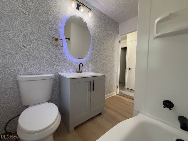 8880 W Ridgewood Drive, Parma Heights, OH 44130