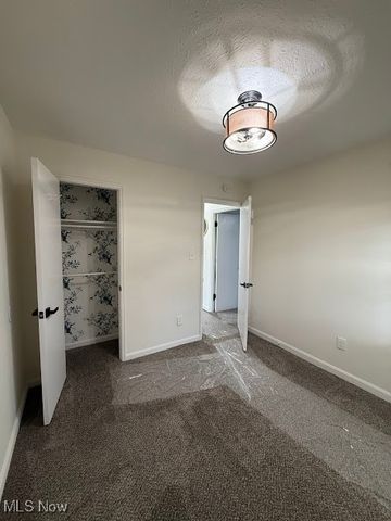 8880 W Ridgewood Drive, Parma Heights, OH 44130