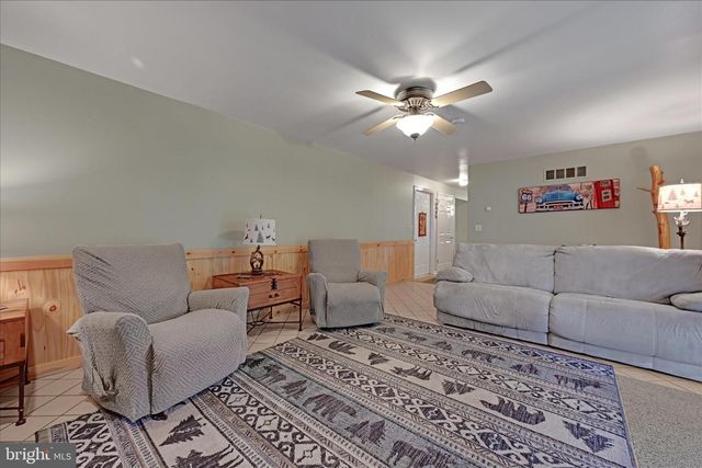 460 SHIRKSVILLE RD, Jonestown, PA 17038