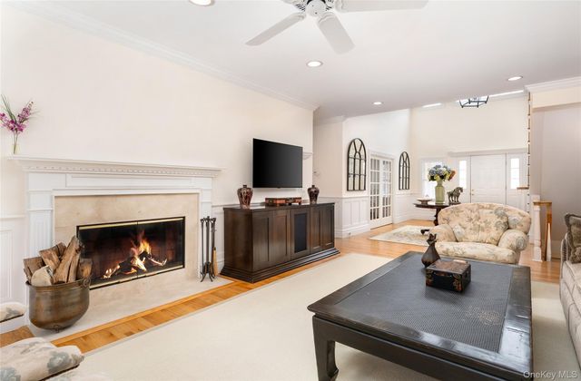 3 Whispering Fields Court, Water Mill, NY 11976