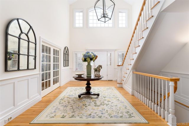 3 Whispering Fields Court, Water Mill, NY 11976