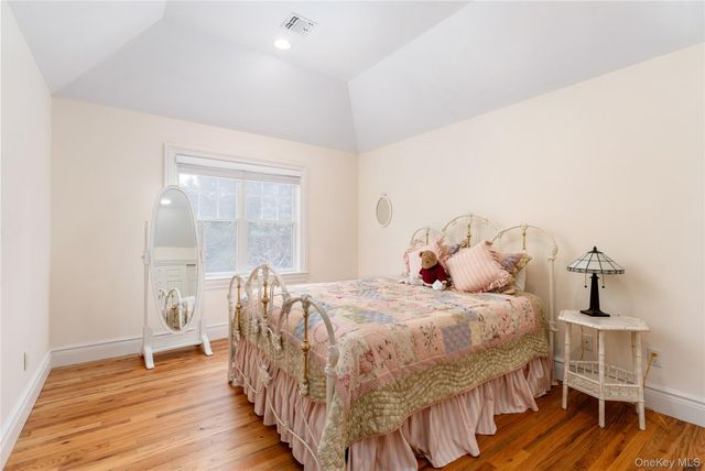 3 Whispering Fields Court, Water Mill, NY 11976