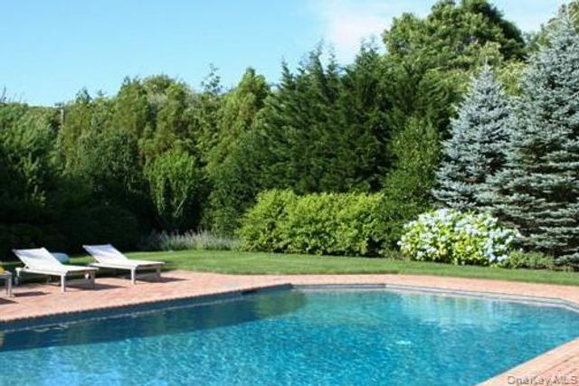 3 Whispering Fields Court, Water Mill, NY 11976