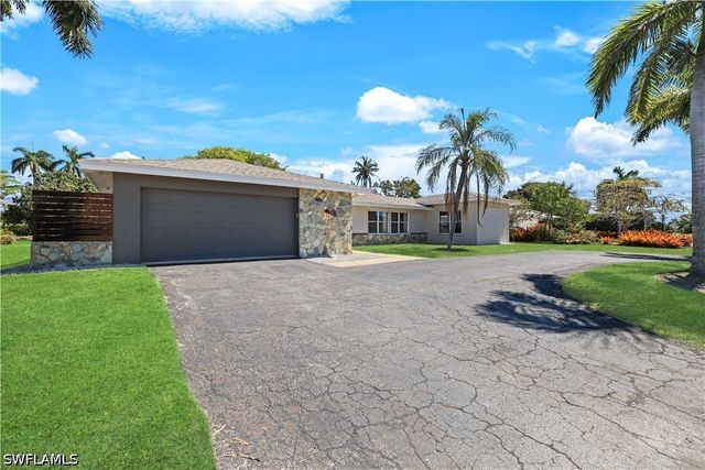 233 Shadowridge CT, Marco Island, FL 34145