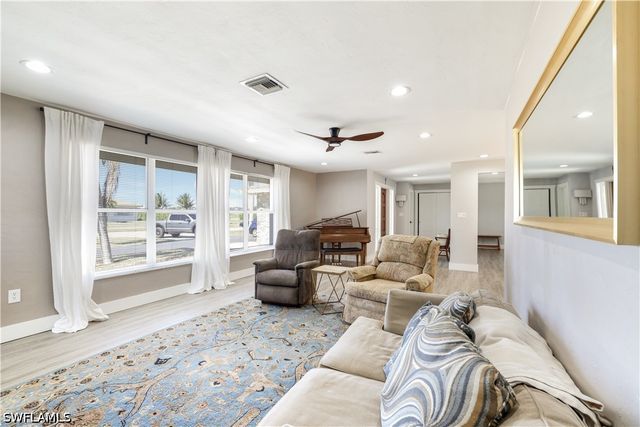 233 Shadowridge CT, Marco Island, FL 34145