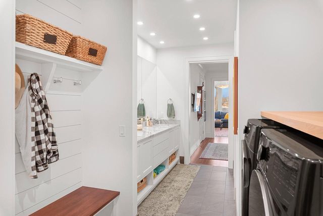 222 E Pleasant STREET, Oconomowoc, WI 53066