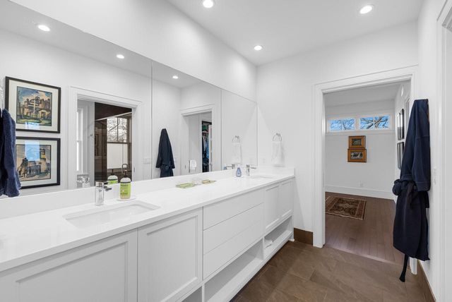 222 E Pleasant STREET, Oconomowoc, WI 53066