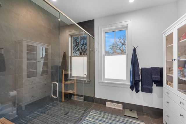 222 E Pleasant STREET, Oconomowoc, WI 53066