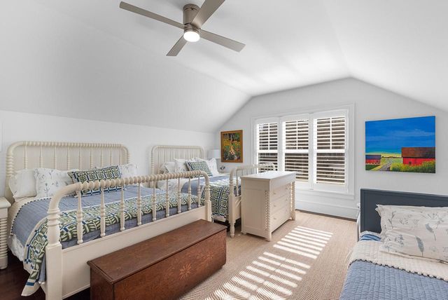 222 E Pleasant STREET, Oconomowoc, WI 53066