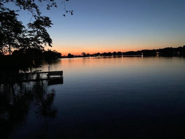 222 E Pleasant STREET, Oconomowoc, WI 53066