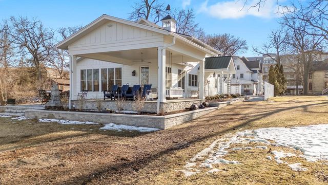 222 E Pleasant STREET, Oconomowoc, WI 53066