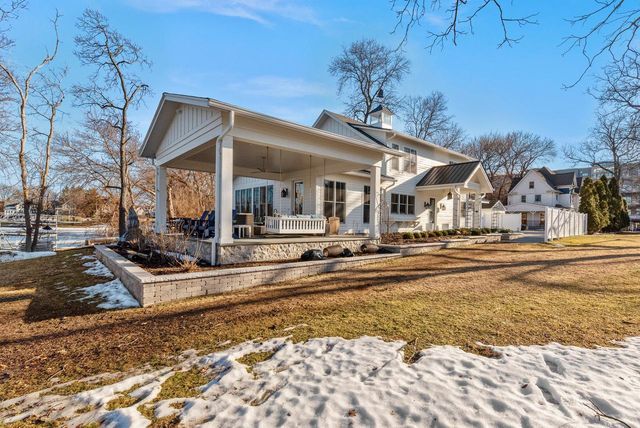 222 E Pleasant STREET, Oconomowoc, WI 53066