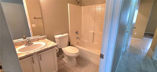 3806 Singing Lark Court, North Las Vegas, NV 89032