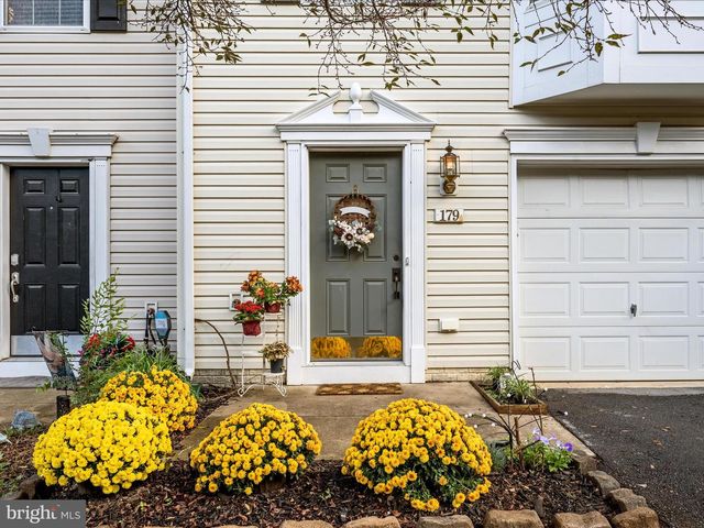 179 SCARBORO DR, Bunker Hill, WV 25413