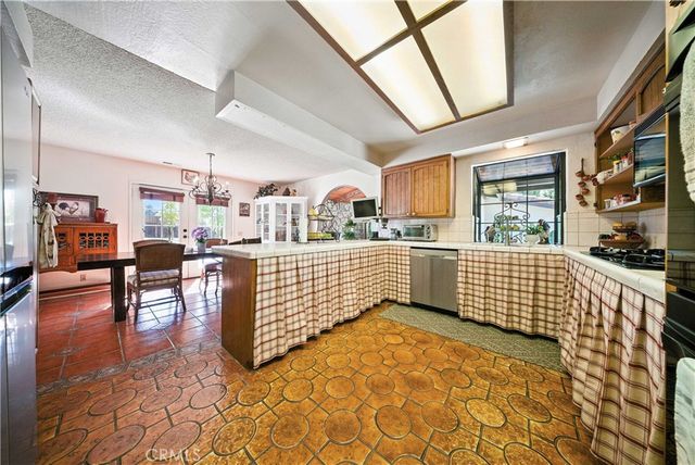 1475 W Hwy 246, Buellton, CA 93427