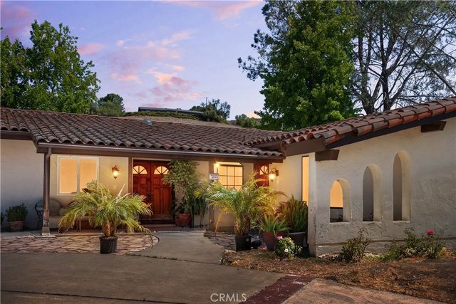 1475 W Hwy 246, Buellton, CA 93427